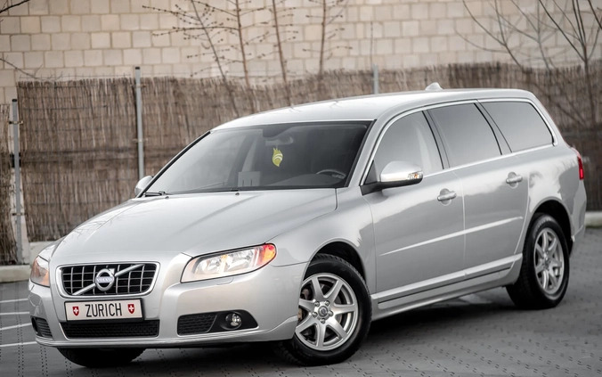 Volvo V70 cena 27900 przebieg: 276326, rok produkcji 2011 z Radom małe 631